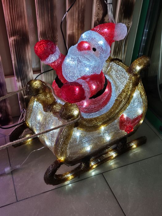 Figurka LED Święty Mikołaj z reniferem akryl