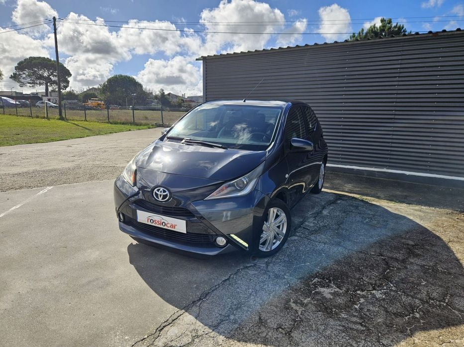 Toyota Aygo 1.0 X-Play Plus+X-Touch