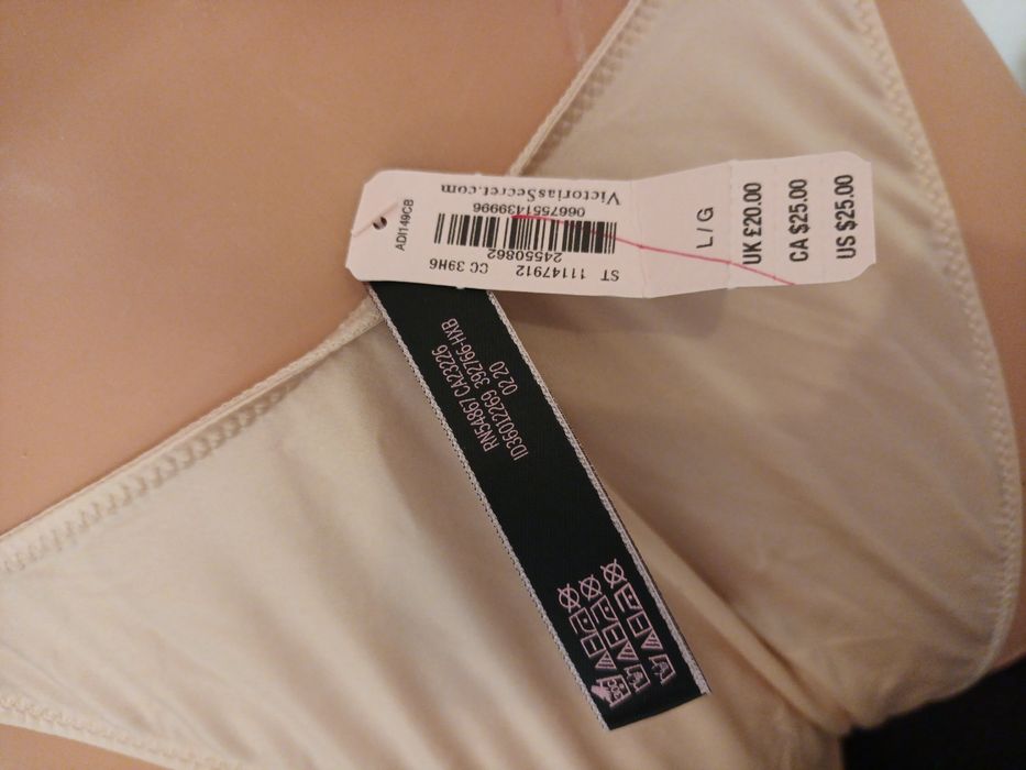 Majtki   Stringi   Victoria's Secret  Roz.L