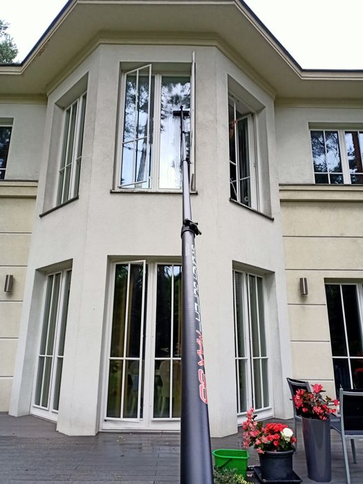 Mycie okien, przeszkleń, paneli fotowoltaicznych wodą demineralizowaną