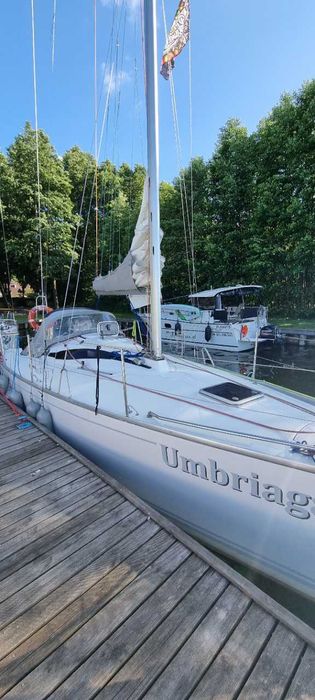 Jacht Phila 880 w zabudowie indywidualnej Faktura VAT