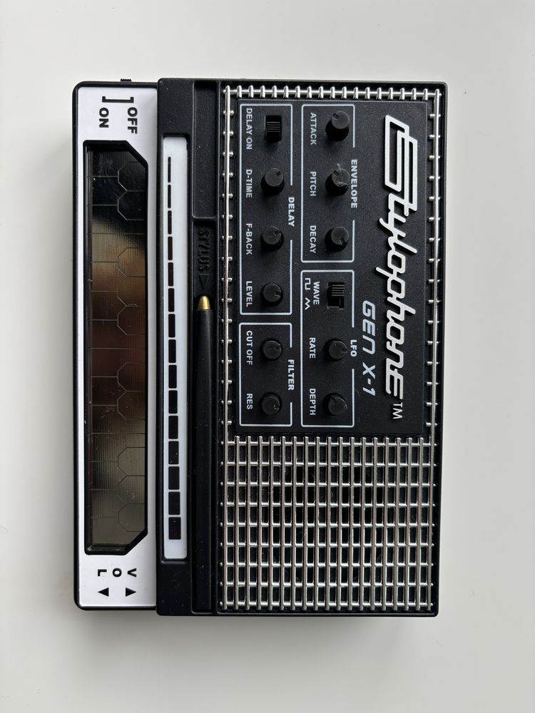 Stylophone gen x-1 syntezator nowy synthesizer retro style