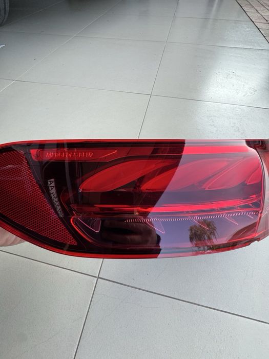 Стоп фара на Mersedes EQS SUV