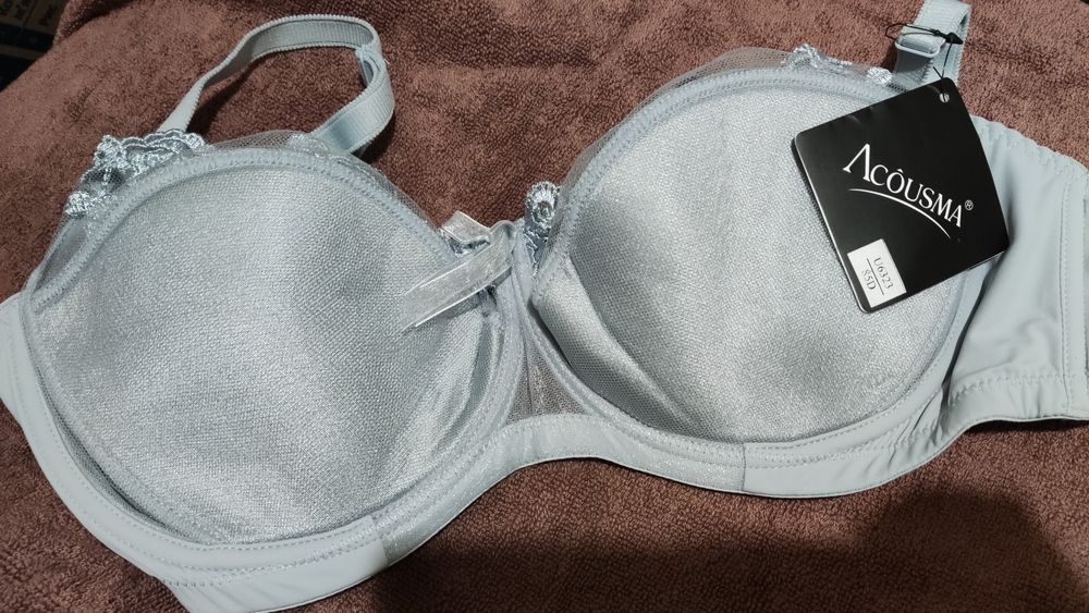 Бюстгальтер Acousma новый