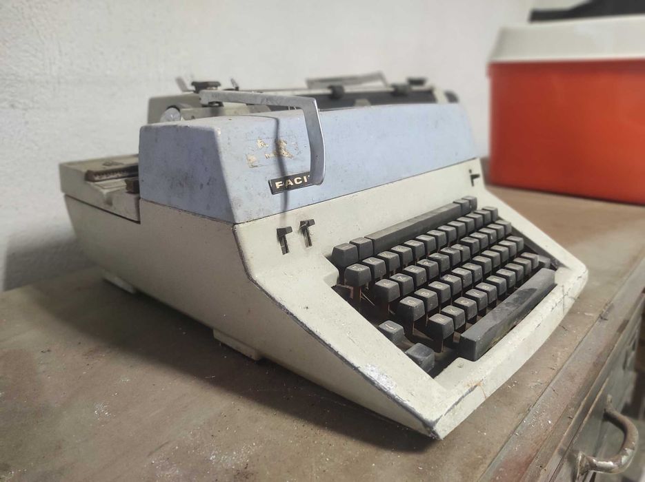 Máquina de Escrever Vintage Facit AB - Model 1730