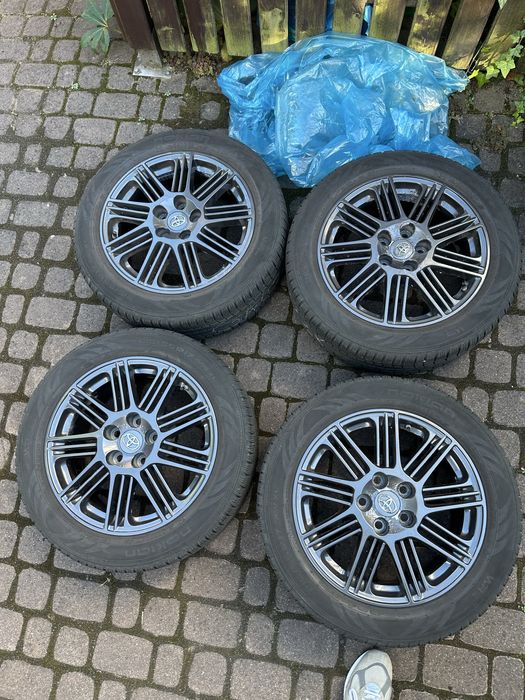 Alufelgi Toyota Avensis wraz z oponani zimowymi Nokian