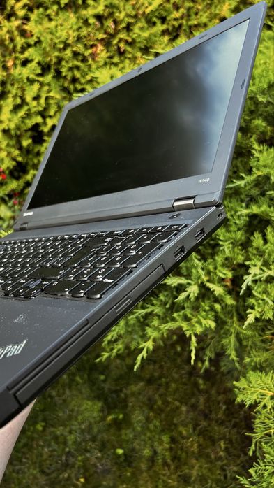 Lenovo ThinkPad W540  i5-4210M 8ГБ DDR3 SSD 256ГБ  15.6” FHD