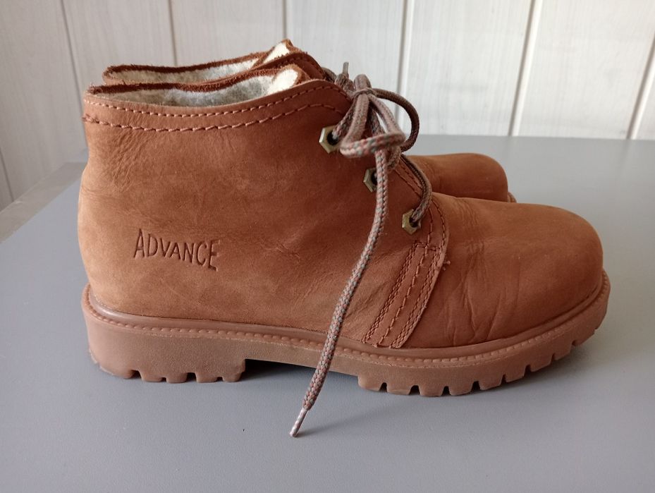 Cieple buty skórzane Advance 39 rozmiar