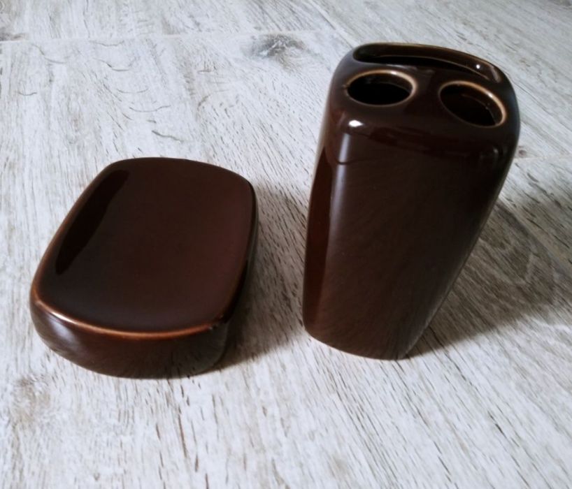 Zestaw łazienkowy mydelniczka + pojemnik na pasty i szczoteczki