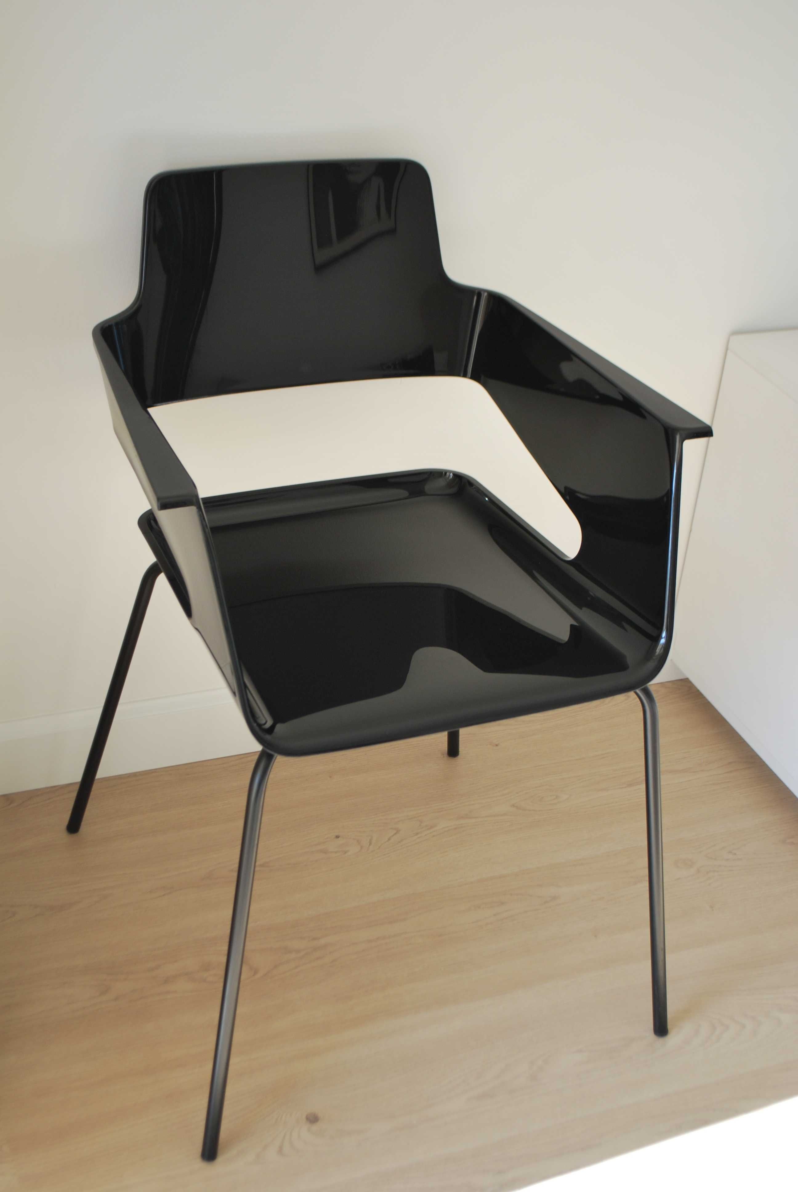 Krzesło Arrmet z poliwęglanu - 2 szt.