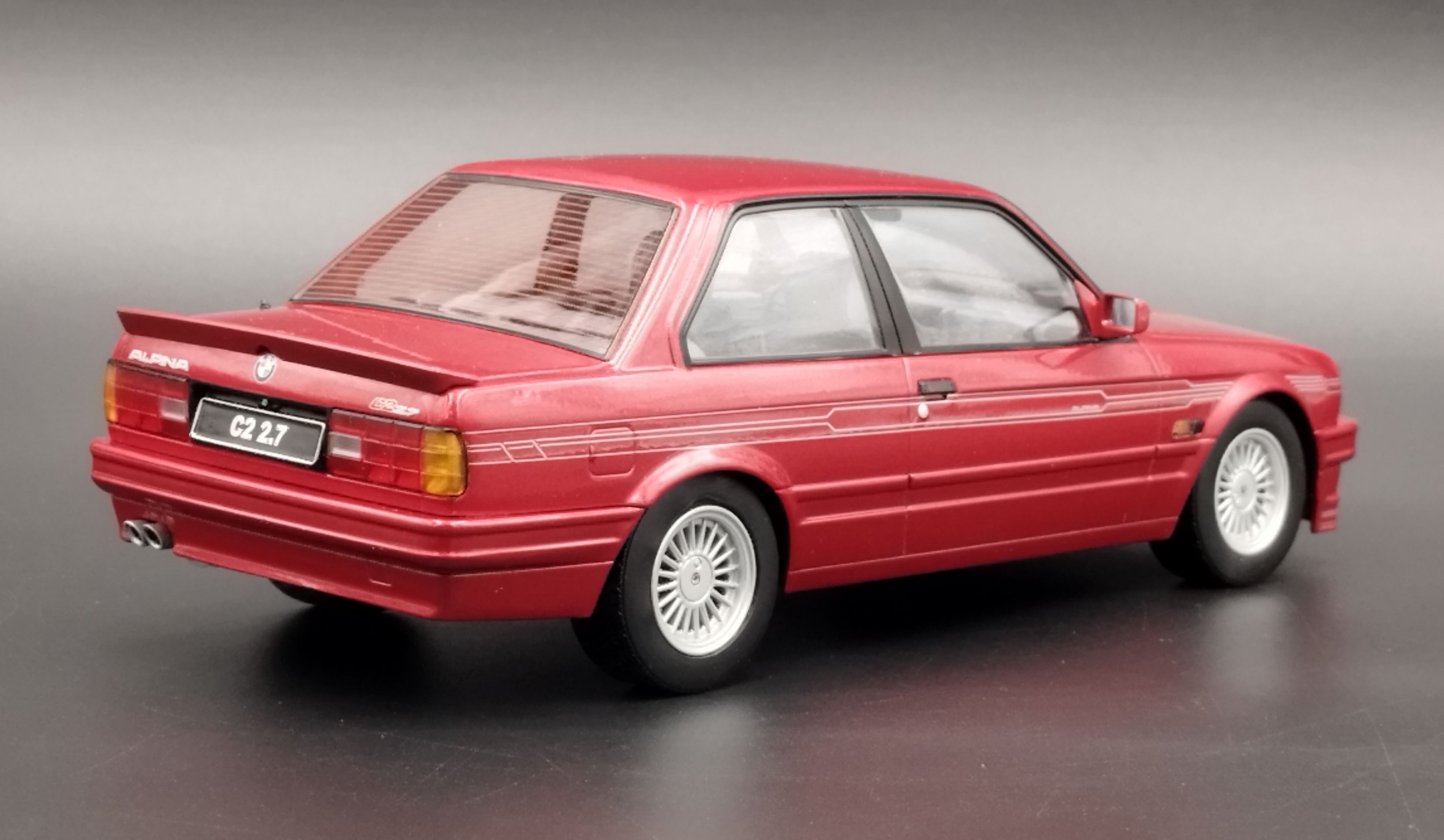 1:18  K&K  Scale 1988 BMW Alpina C2 2.7 E30