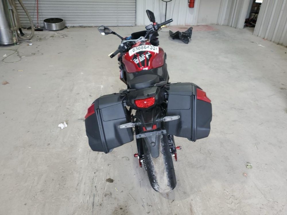 Suzuki gsx-s100gt 2024