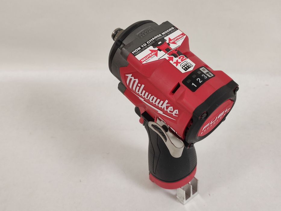 Акумуляторний ударний гайковерт 1/2″ Milwaukee 2563-20 M12 FUEL тушка