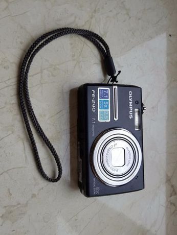 Фотокамера OLYMPUS FE-240