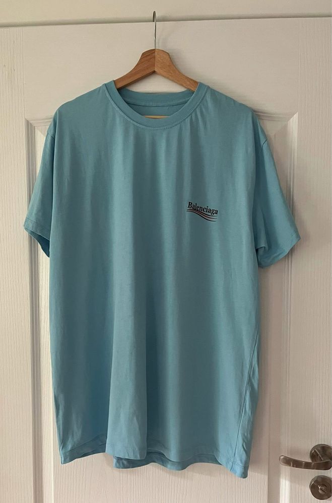 Tshirt balenciaga political t-shirt studio trend