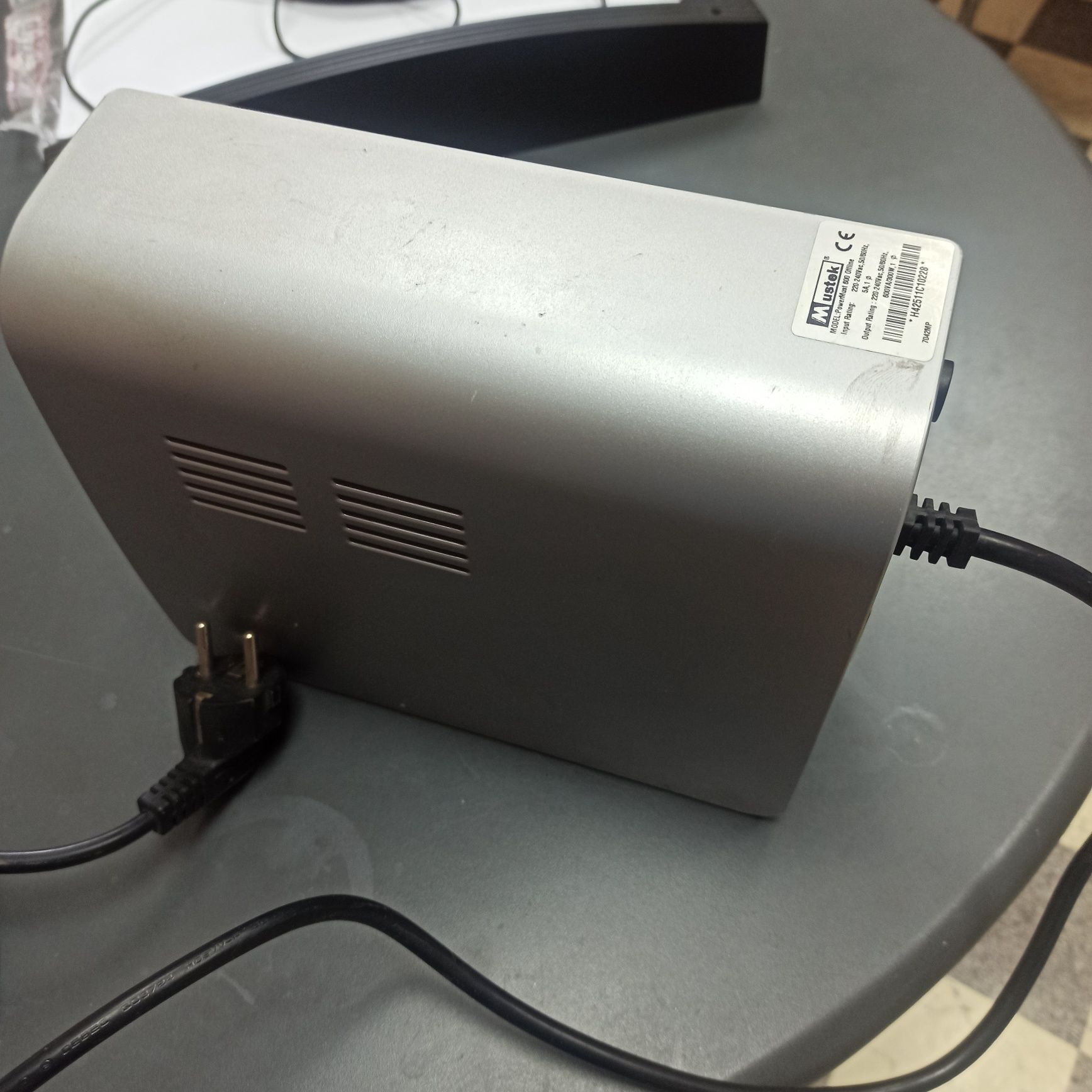 УПС Mustek Power must 600 offline