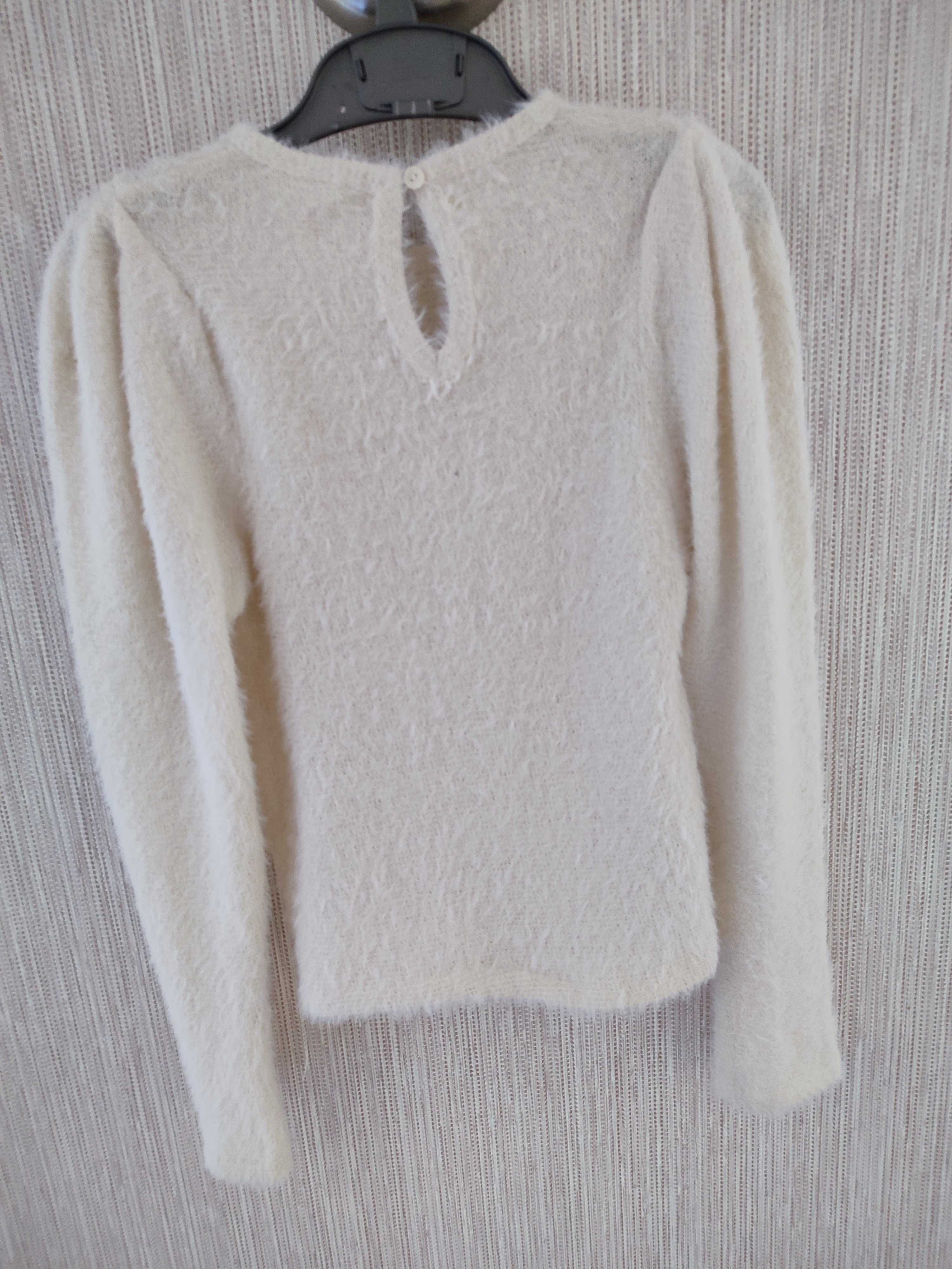 Sweter ZARA kremowy 140