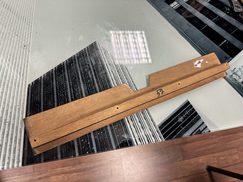 Madeira do porta luvas Mercedes W116