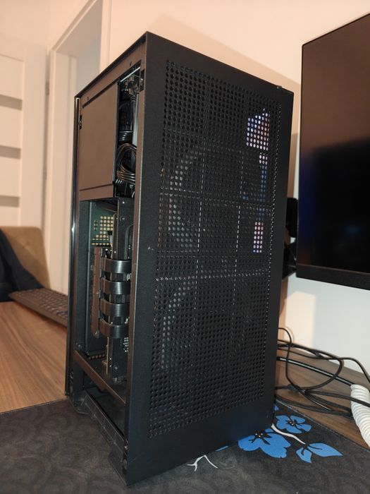 Komputer Gamingowy PC - 7500f, 32gb ddr5, RX 6700 XT 12GB, ITX