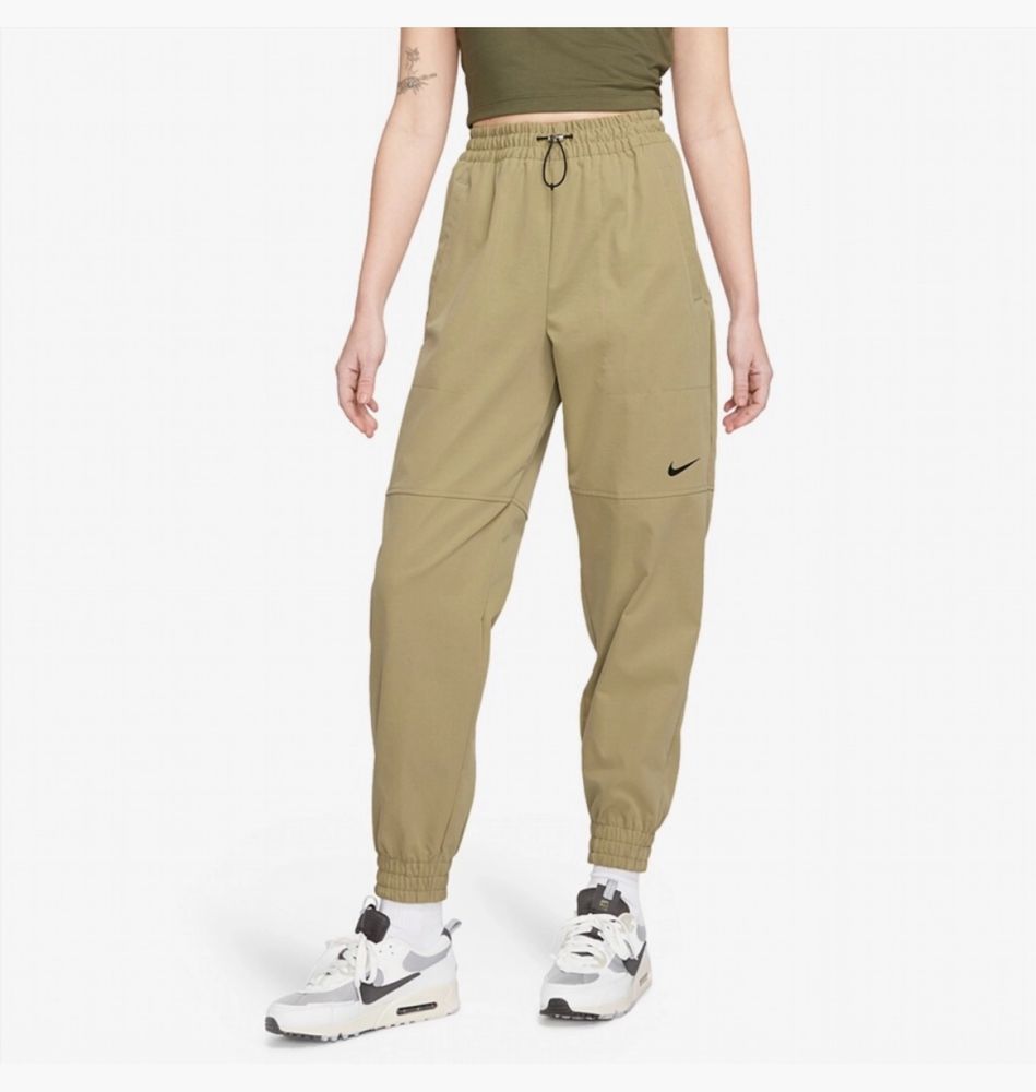 Штани Nike Spirtswear Swoosh Woven оригінал FD1131-276