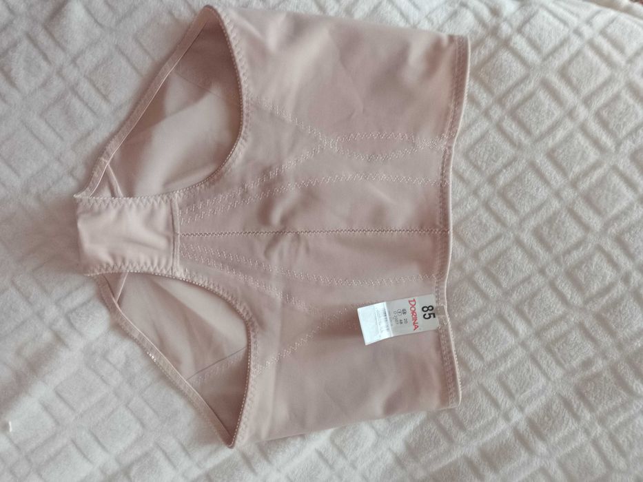 (XL/XXL) DORINA/Beżowe Majtki modelujące z Londynu, NOWE