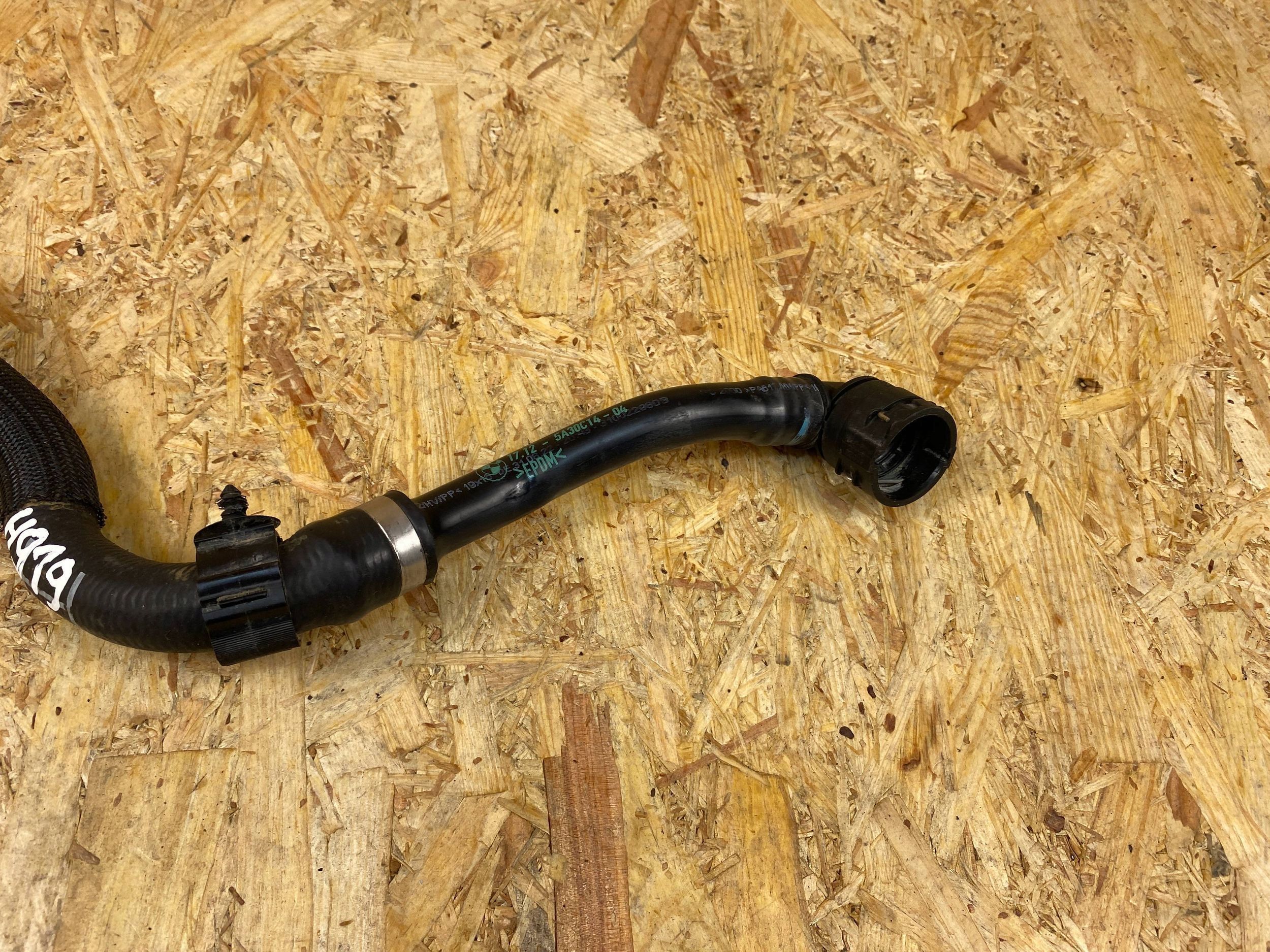 Wąż Rura przewód Wody BMW X1 U11 2 U06 5A30C14