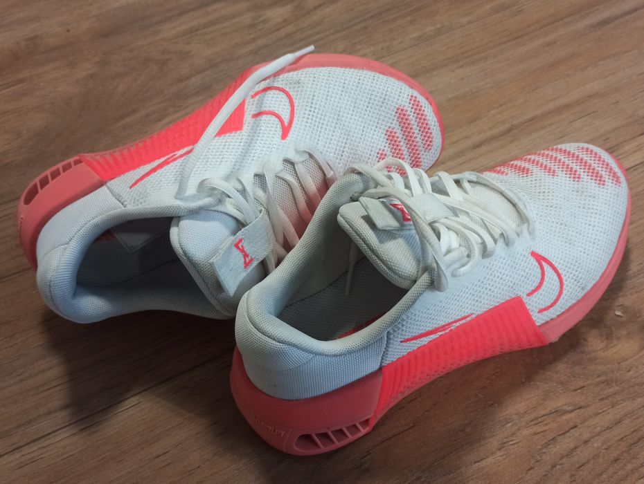 Nike Metcon 9  rozm. 38,5 różowo białe damskie