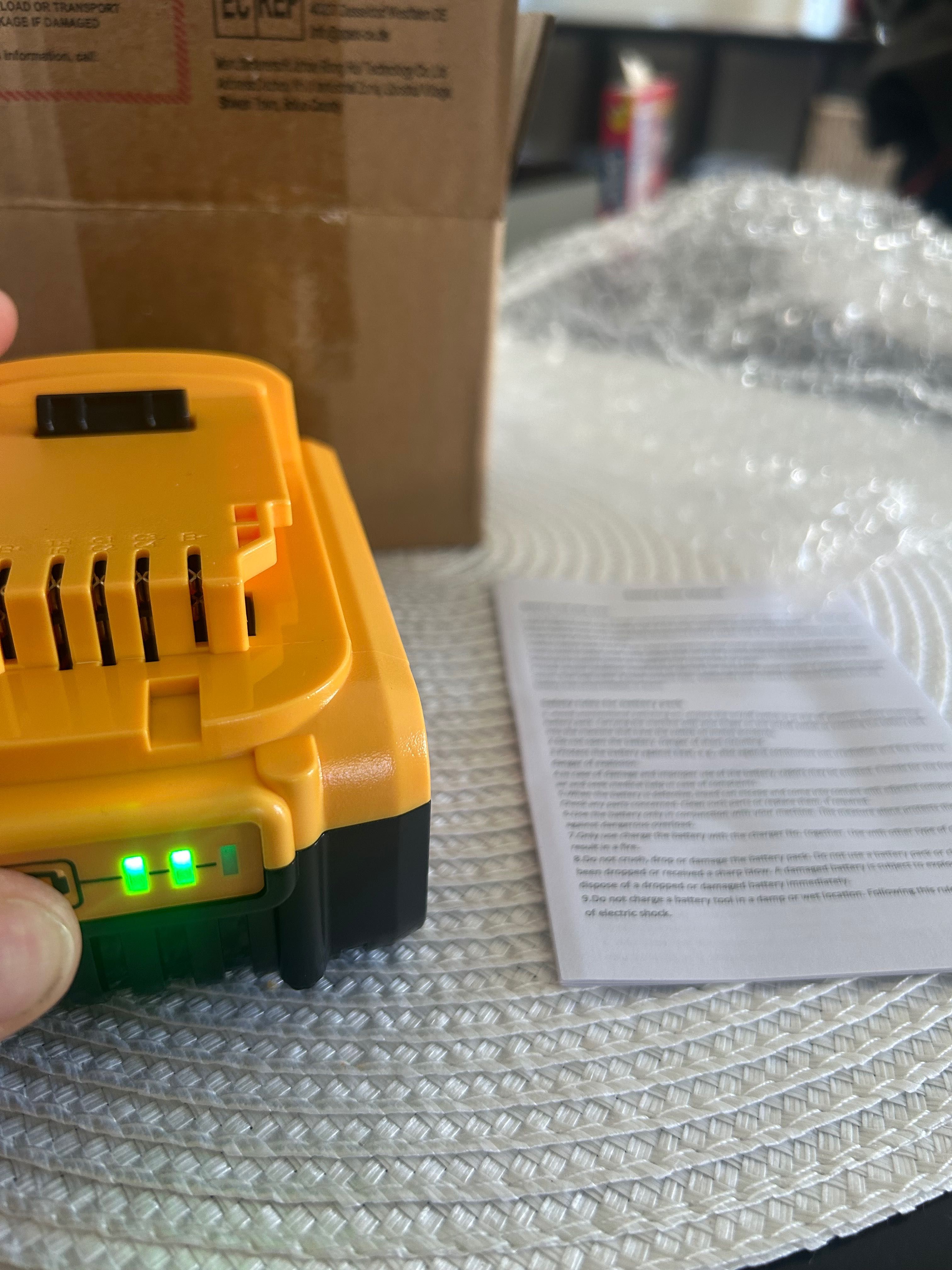 2 sztuki Akumulator do DeWalt 18v 20v 6aH Niemieckiej firmy Apex