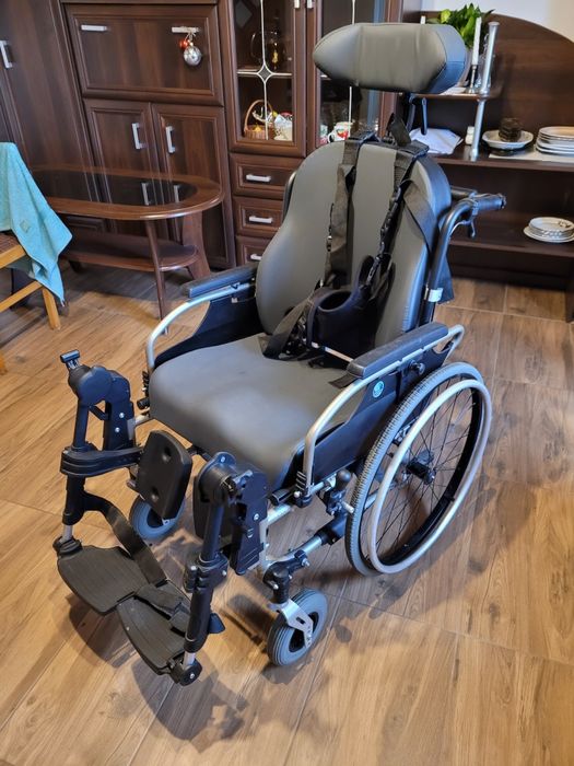 Wózek inwalidzki Vermeiren V300 30 Komfort - siedzisko 50cm