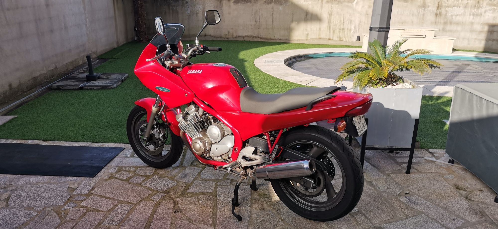 Yamaha xj 600 com 72cv 1992