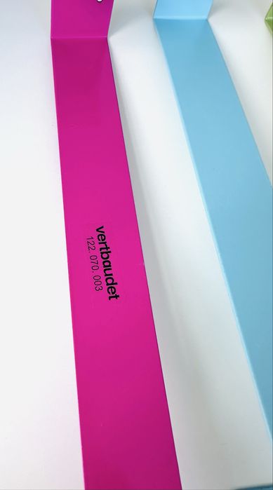 Verbaudet 7 Ganchos Cabides porta atrás colorido