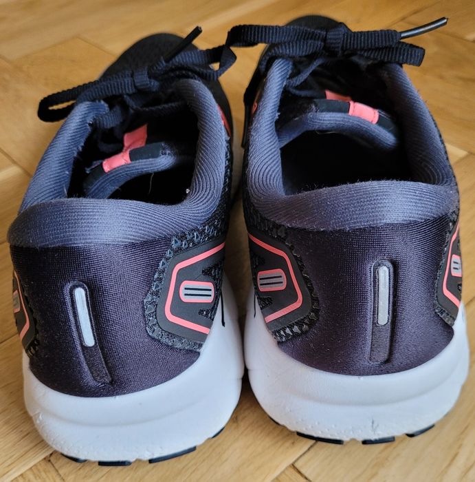 BrooksBrooks GHOST 14
GHOST 14 - Obuwie do biegania treningowe
G