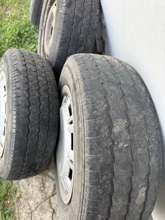 Комплект дисков с резиной VW 5 112 5/112 T4 195/70/15