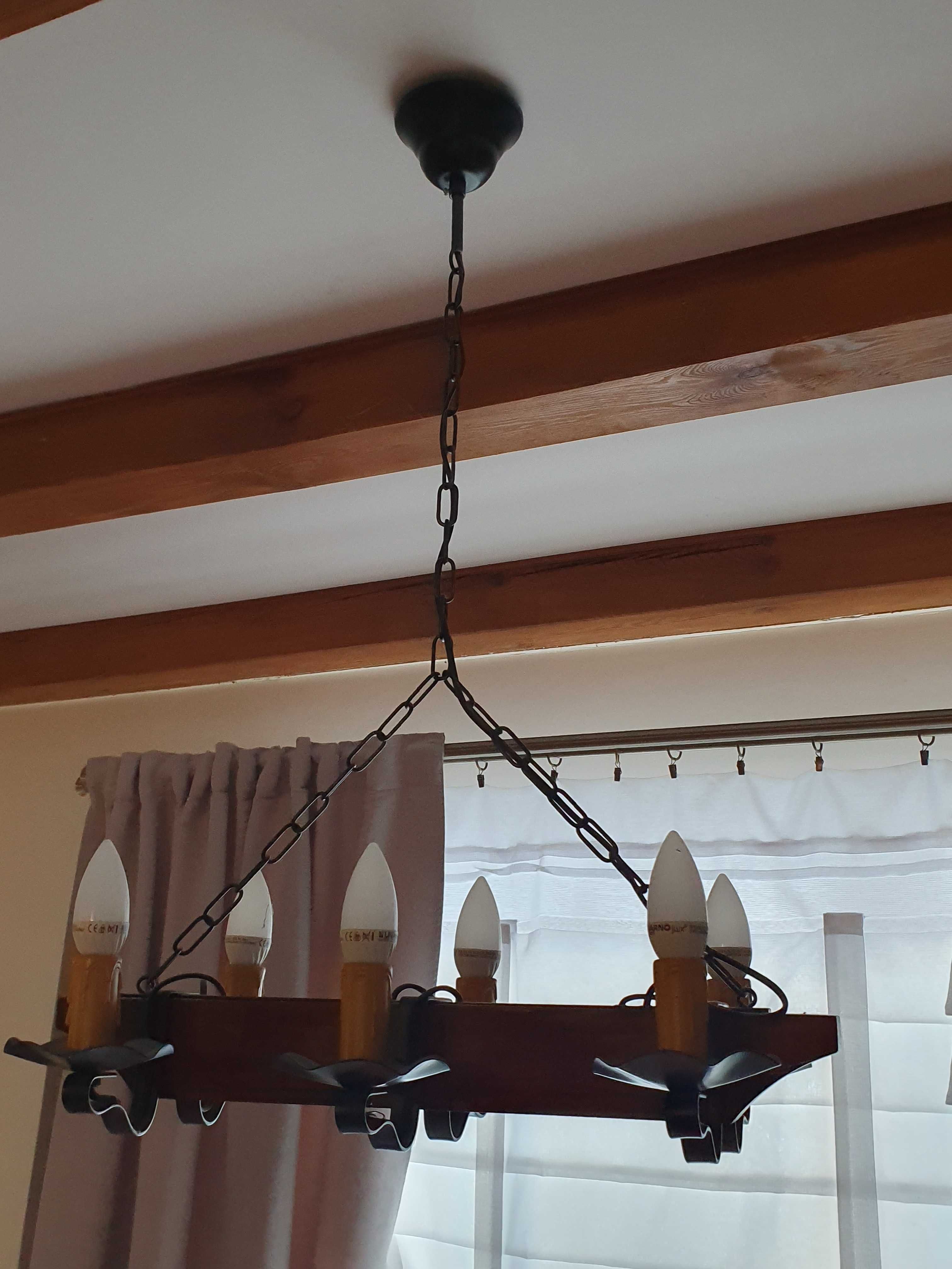 Żyrandol drewno metal