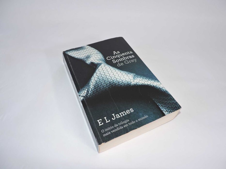 Livro As Cinquenta Sombras de Grey