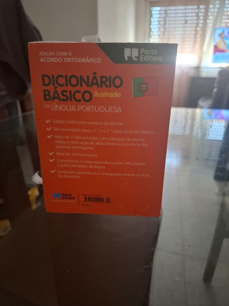 dicionário básico ilustrado da língua portugesa