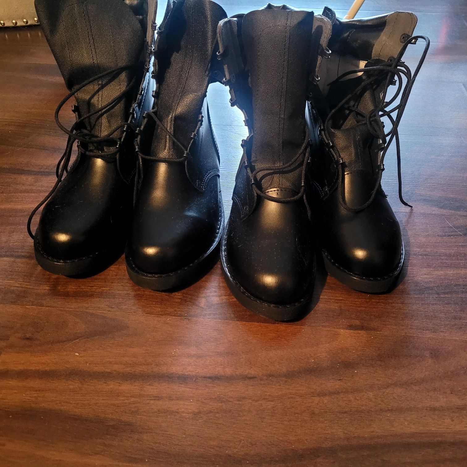 Wojskowe,trekingowe, skórzane buty r.39. Militaria 39