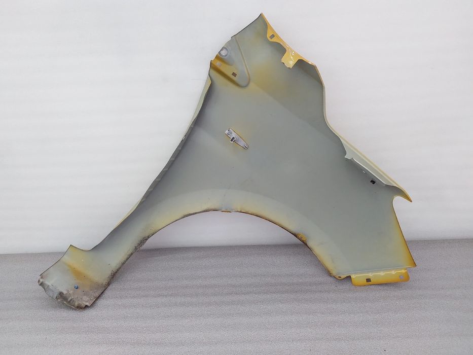 Guarda-lamas esquerdo MITSUBISHI Space Star Hatchback (A0_A)