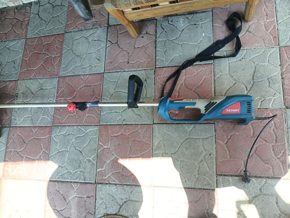 Продам косилку зенит