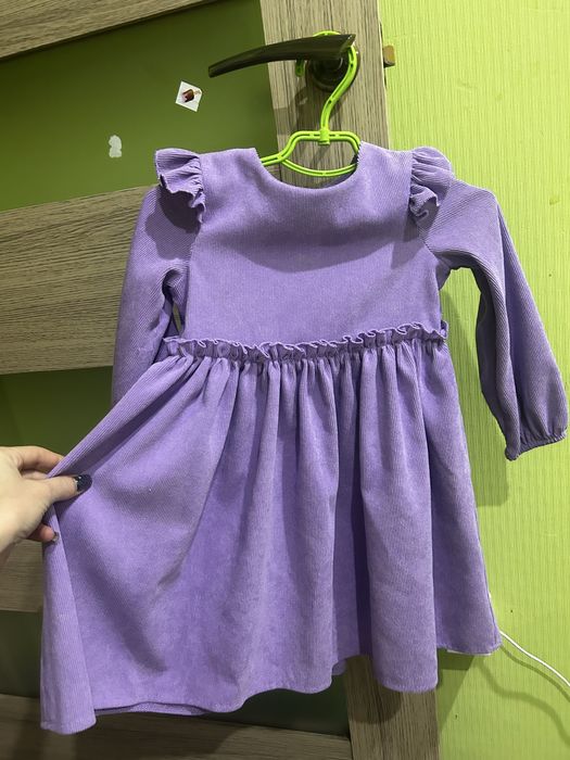 Продам сукню для дівчінки