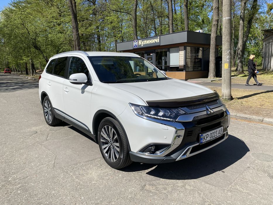 Mitsubishi Outlander 2019