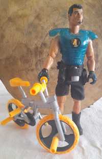 Action man  com bicicleta 1990