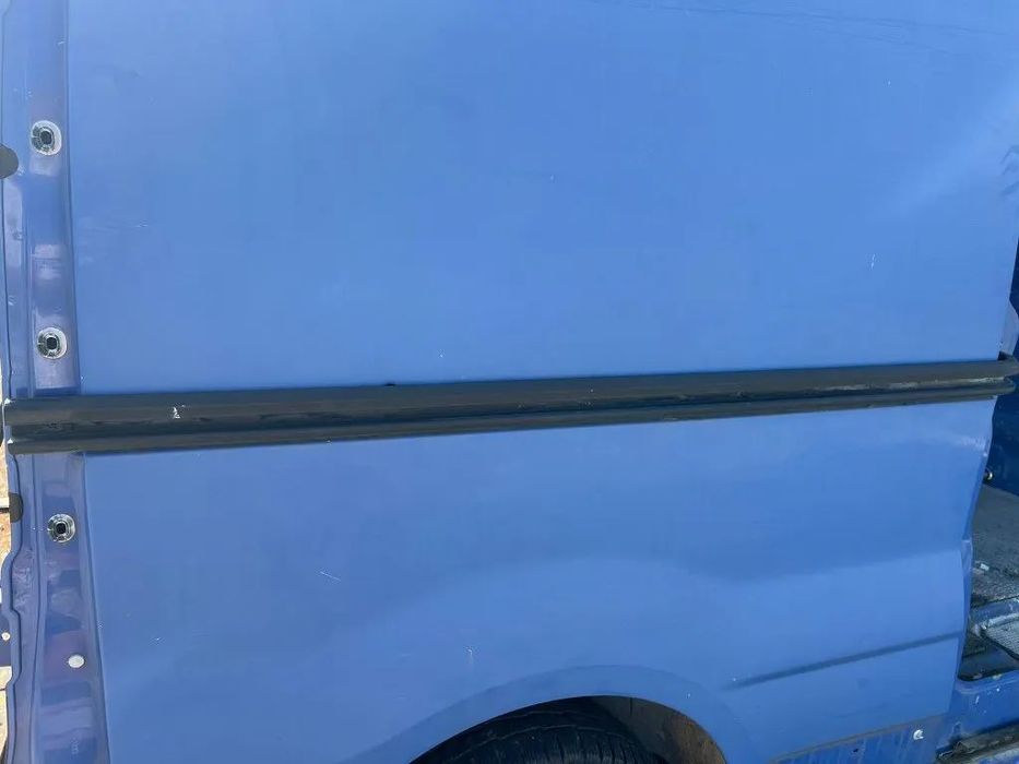 Prowadnica Prawa Drzwi Przesuwnych Środkowa Szyna Opel Vivaro Trafic Primastar 2001-2014 Long L2H1