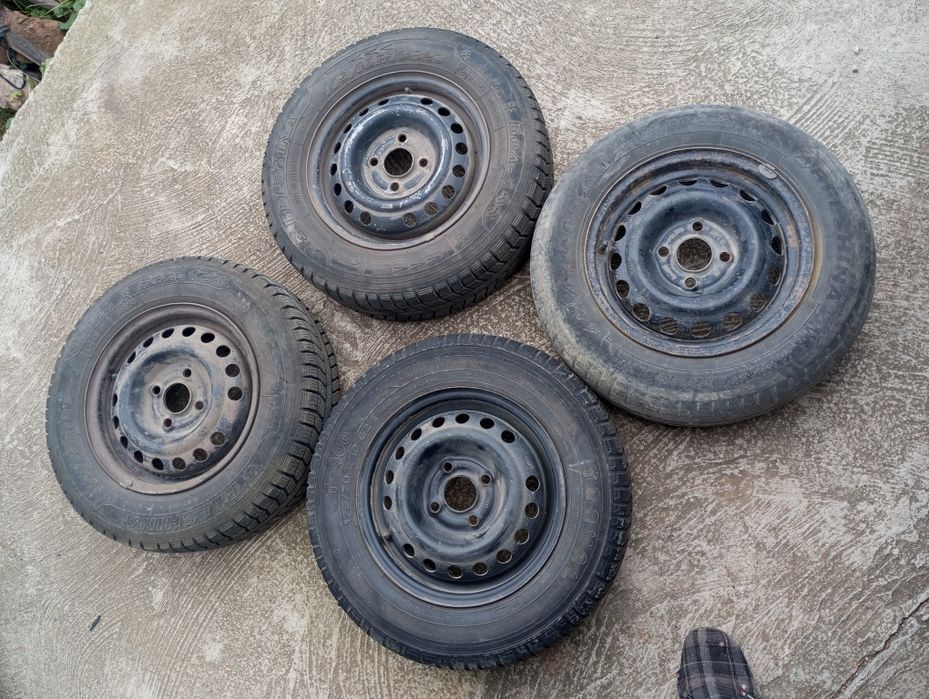 Шина 175/70 r13 з диском з авто Ланос. колесо  для Ланоса,  камера r13