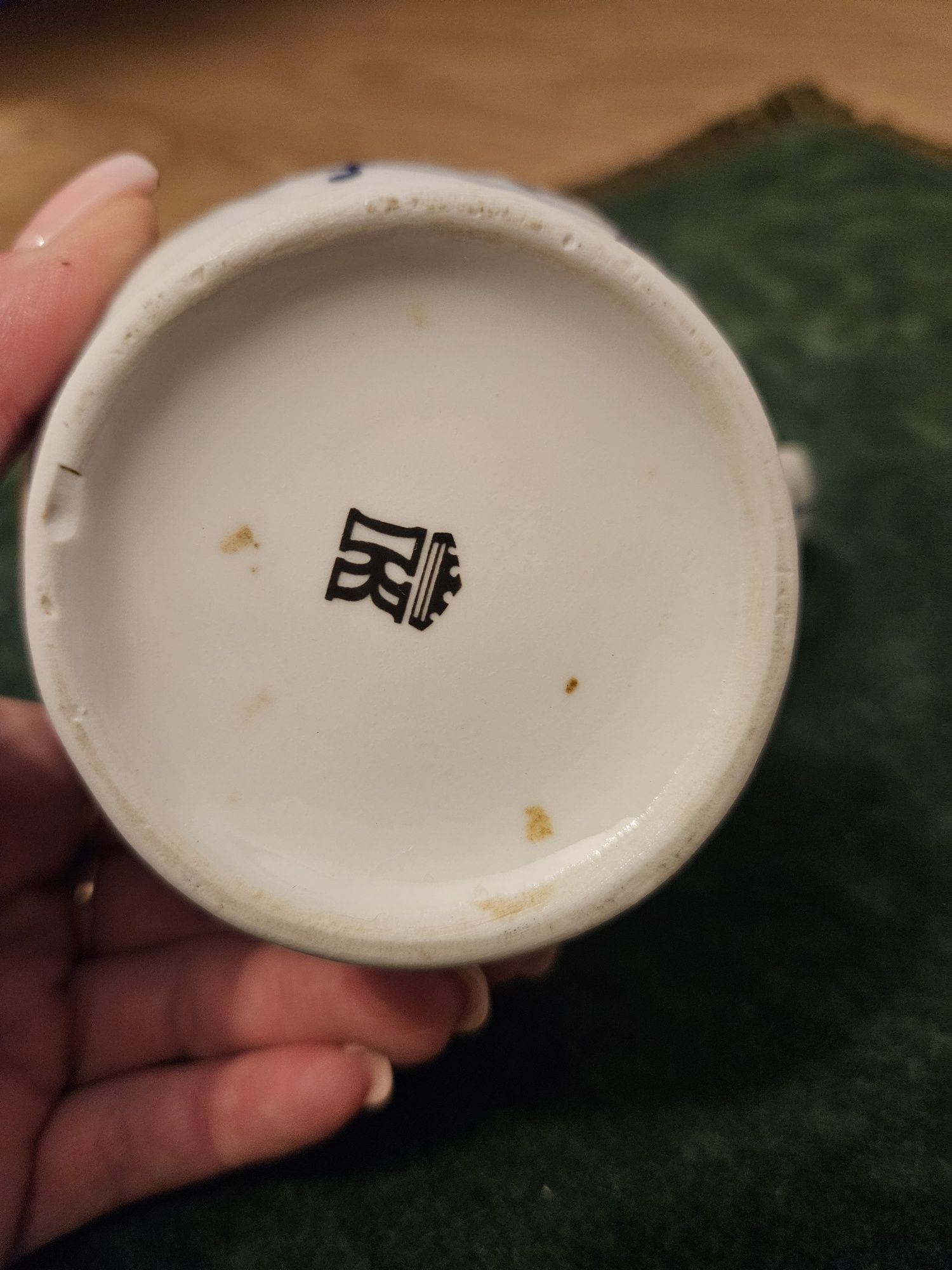 Mleczarka porcelana