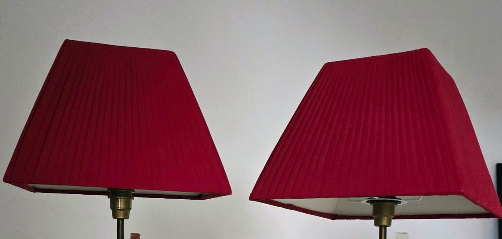 Conjunto de abajur vermelhos