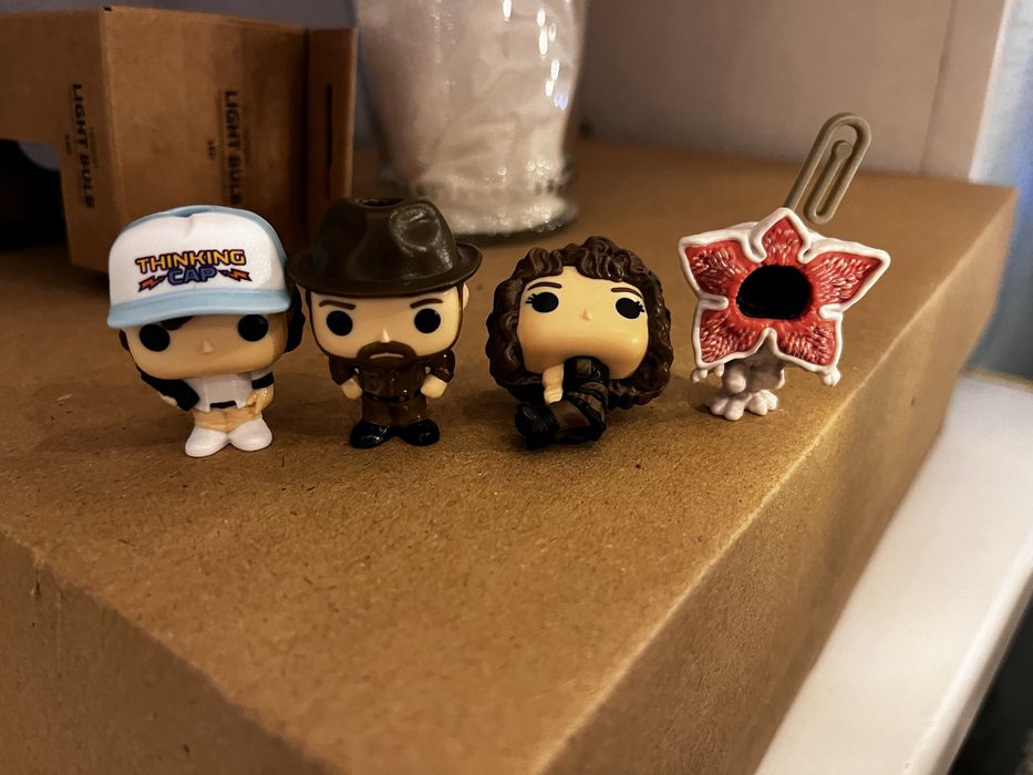 Киндер очень странные дела/кіндер дивні дива/Kinder Joy