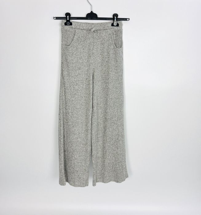 Szare spodnie z szeroką nogawką XS 34