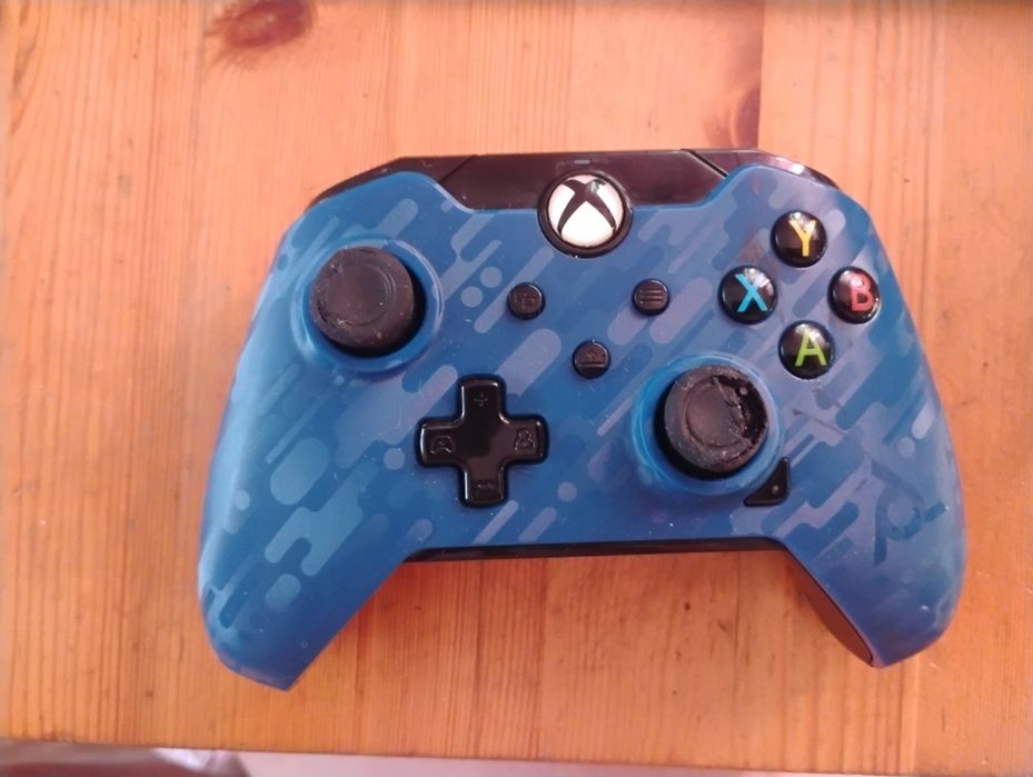 Sprzedam pada Xbox one gaming