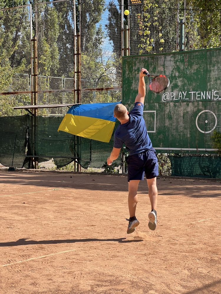 Тренер по тенісу (для ветеранів безкоштовно)